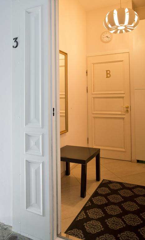 Cozy Studio In Old Town By Urban Rent Vilnius Bagian luar foto